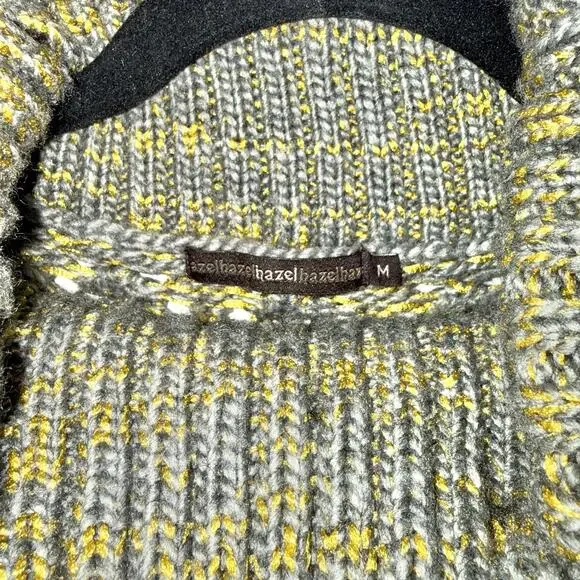 Hazel Women's Medium Chunky Knit Turtleneck Sweater - Picture 3 of 5